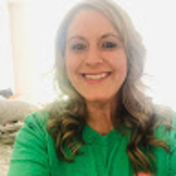 Meet your Posher, Traci - Picture 1 of 1